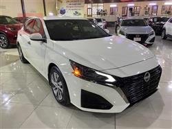 نيسان ألتيما